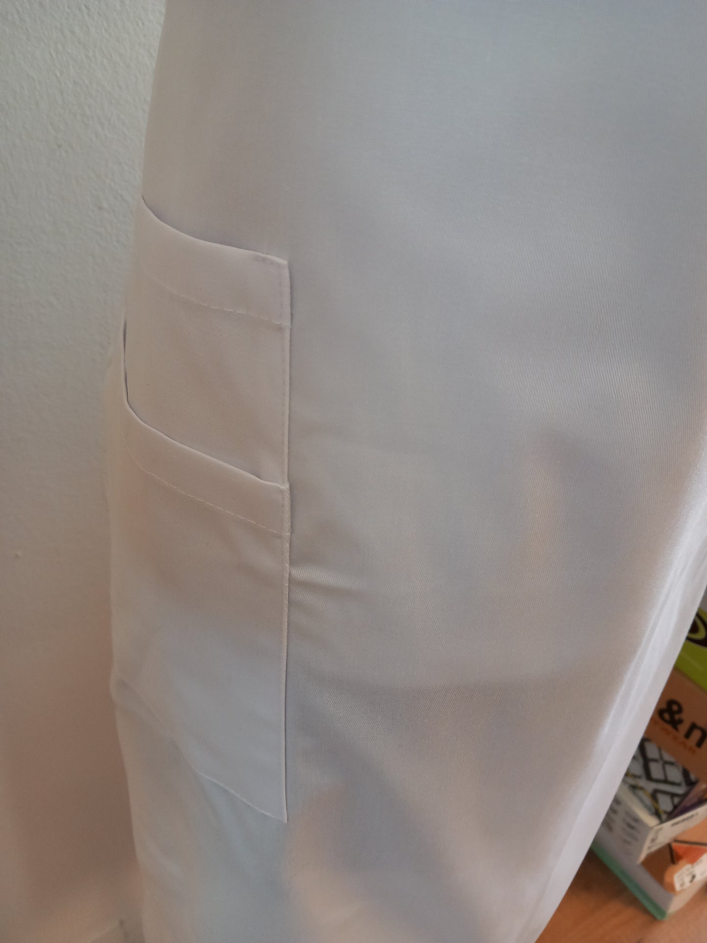 grembiule a pettorina white